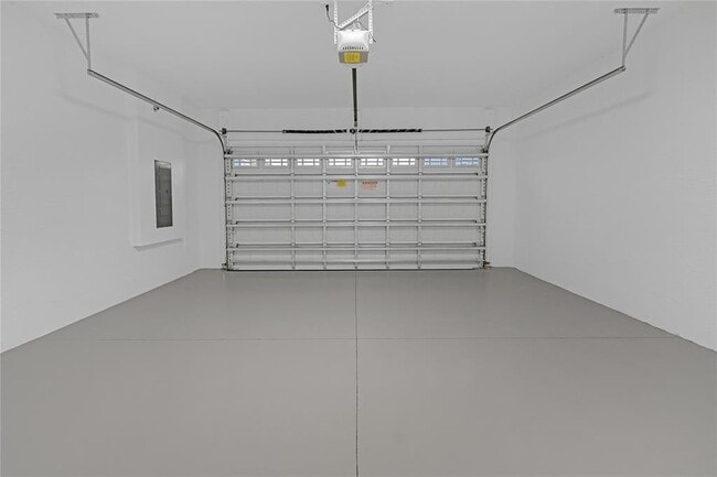 Building Photo - 14941 RedCove Pl