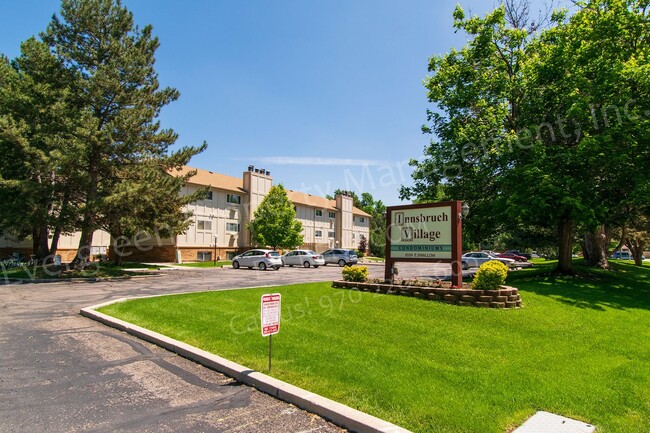 Building Photo - Great 2 bed 1 bath Condo in a Great Location!