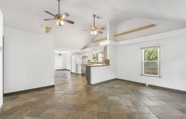 Building Photo - 3 Bedroom | 1 Bathroom | 1 Car Detached Garage | Pets Welcome!