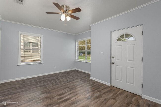 Building Photo - remodeled home