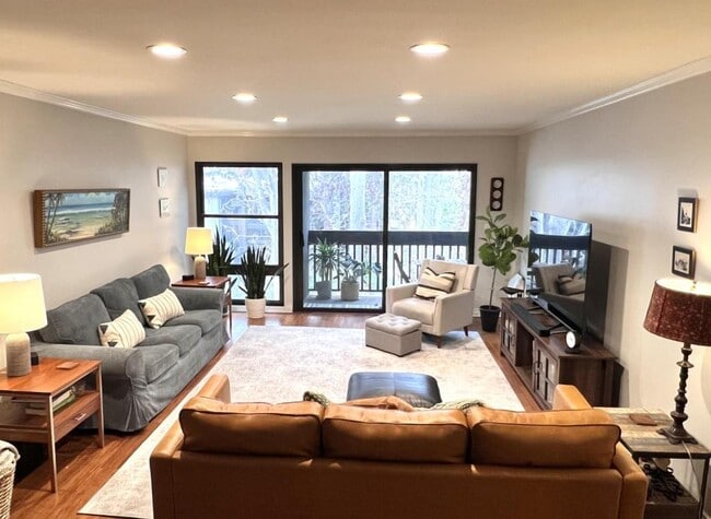 Building Photo - 7777 W 91st St