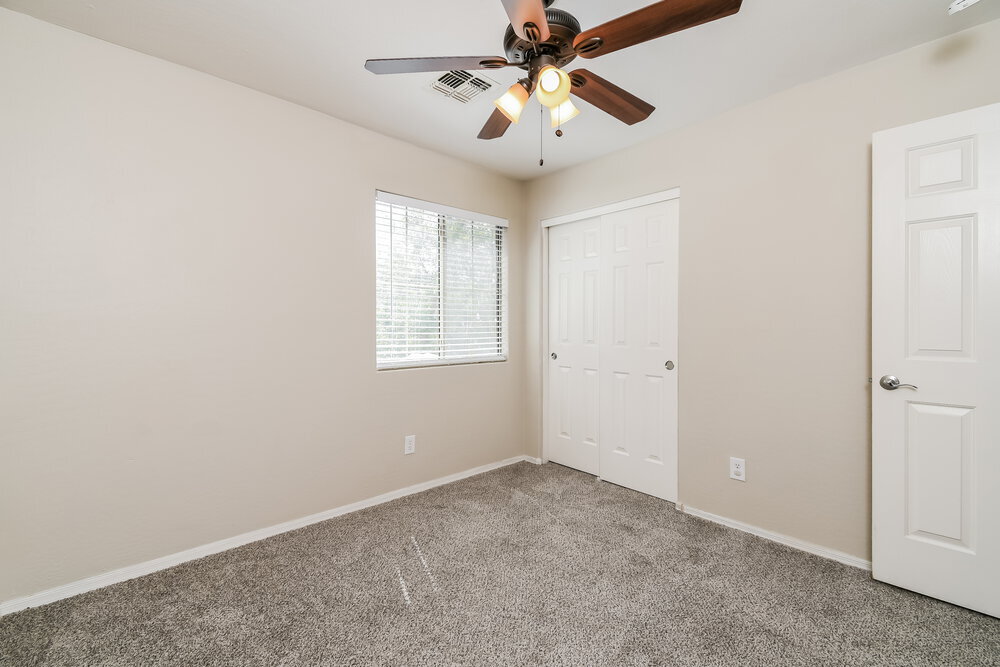 Building Photo - 1726 E Bradstock Way