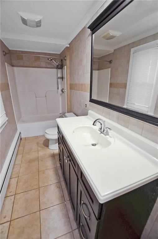 Building Photo - 292 Pleasant St