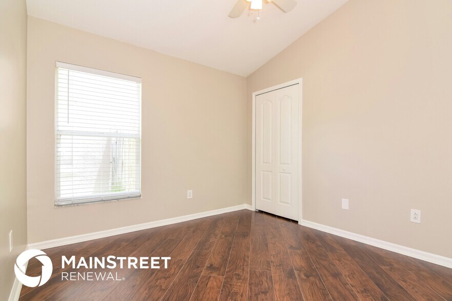 Building Photo - 11721 S Stone Ln