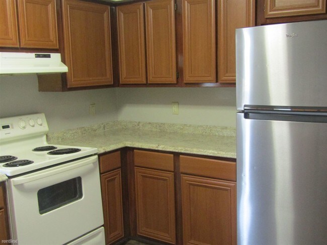 Building Photo - 3 br, 2 bath Condo - Greenwich Ave Condo