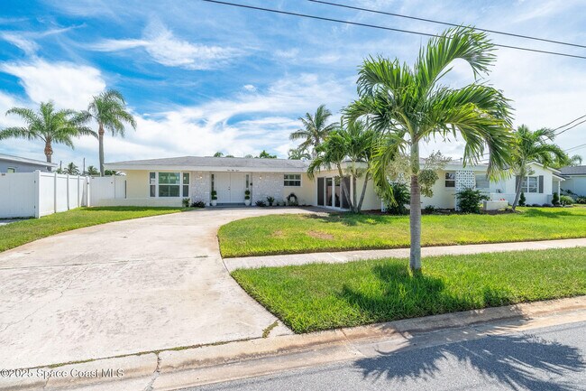 Building Photo - 458 Sandpiper Dr