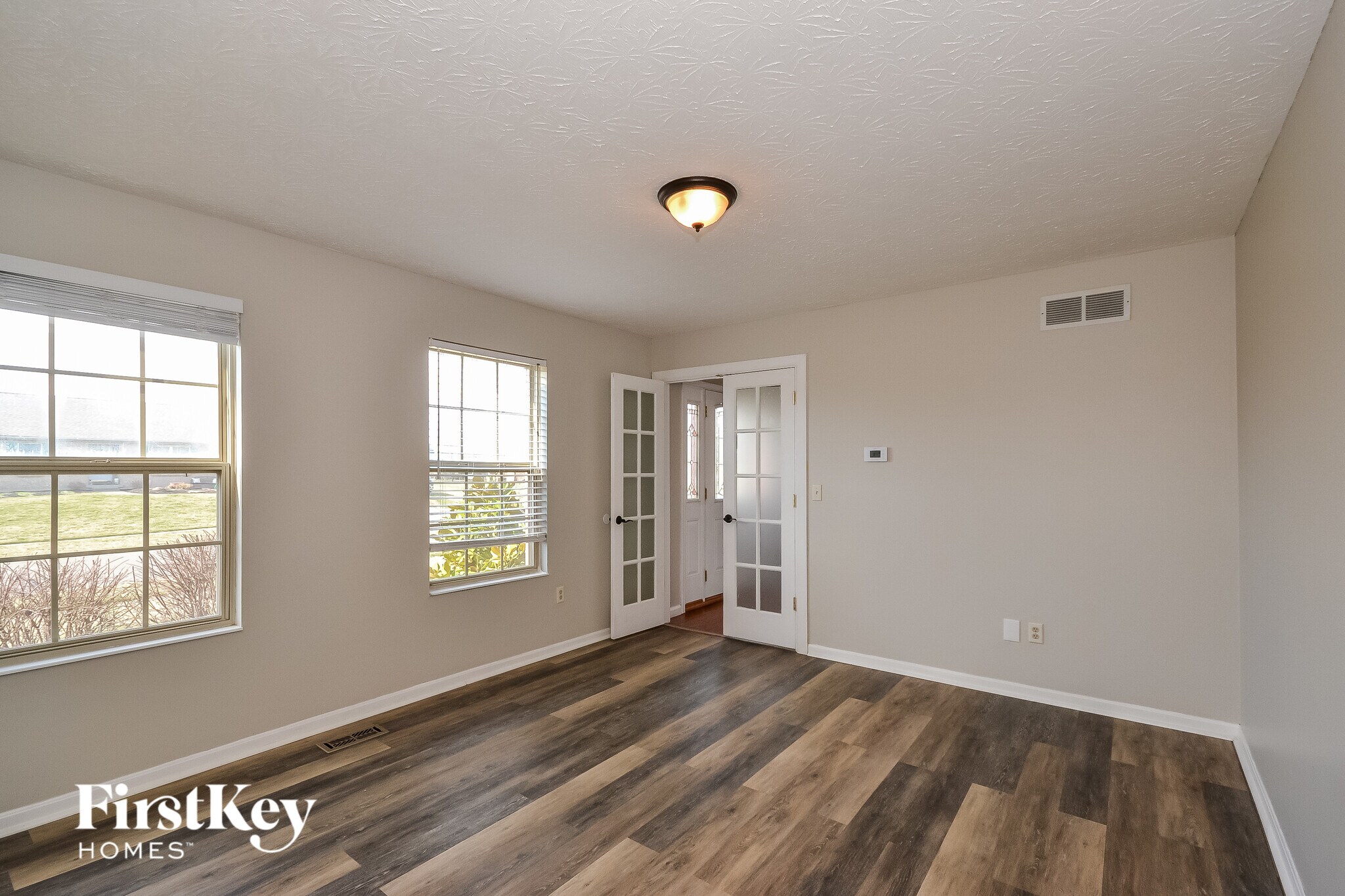 Building Photo - 5456 Shady Meadows Dr
