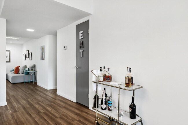 Building Photo - 27 Cll Encinitas