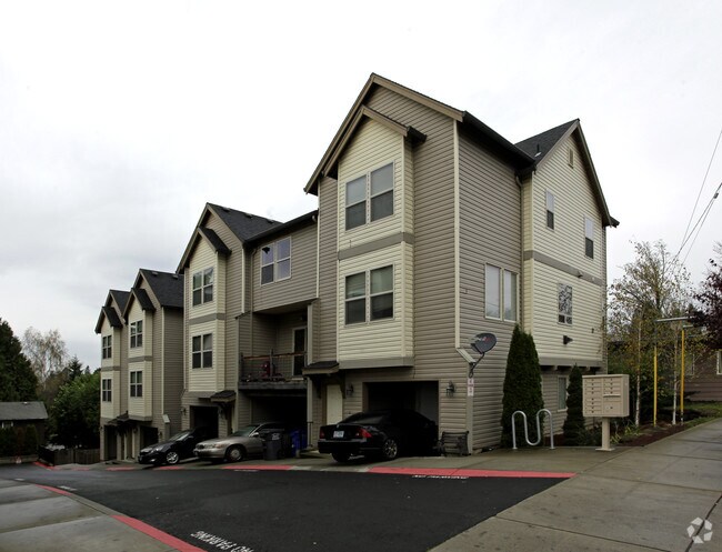 Primary Photo - Craftline Townhomes
