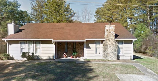 Building Photo - 2930-2932 Lakemont Dr SW