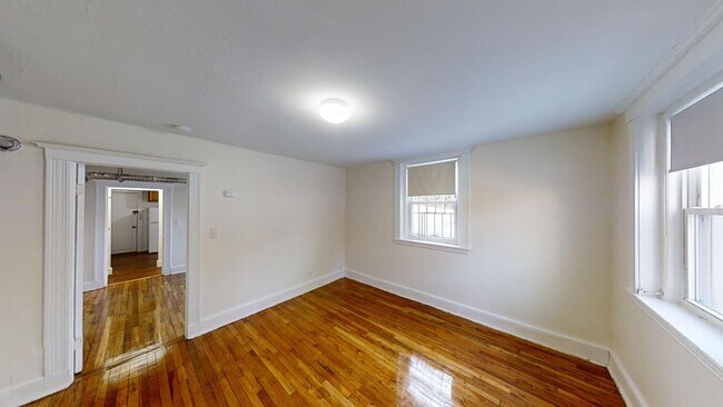 Primary Photo - 4 Egremont Rd