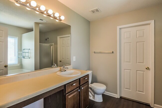 Building Photo - 7211 Great Laurel Dr