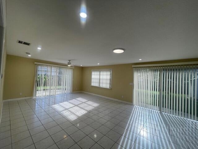 Building Photo - 9482 N Military Trl