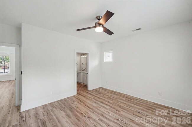 Building Photo - 1521 Walton Rd