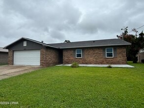 Building Photo - 5917 Howard Rd