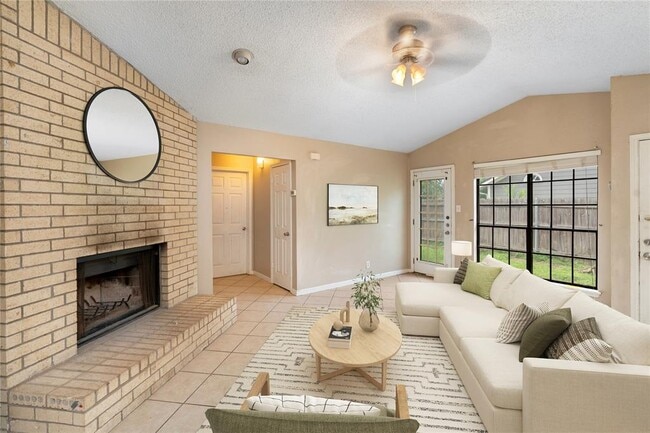 Building Photo - 8703 Clearbrook Trl