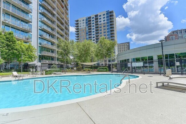 Building Photo - 44 Peachtree Pl NE