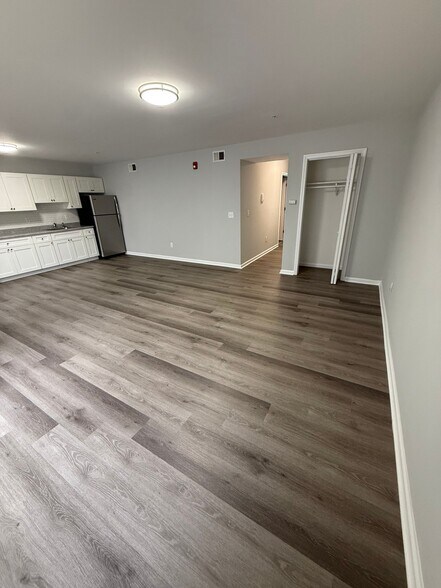 Building Photo - 40 12th Ave