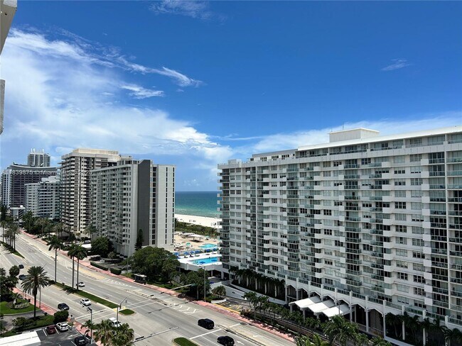 Building Photo - 5600 Collins Ave