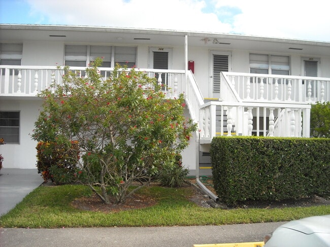 Building Photo - 358 Chatham R
