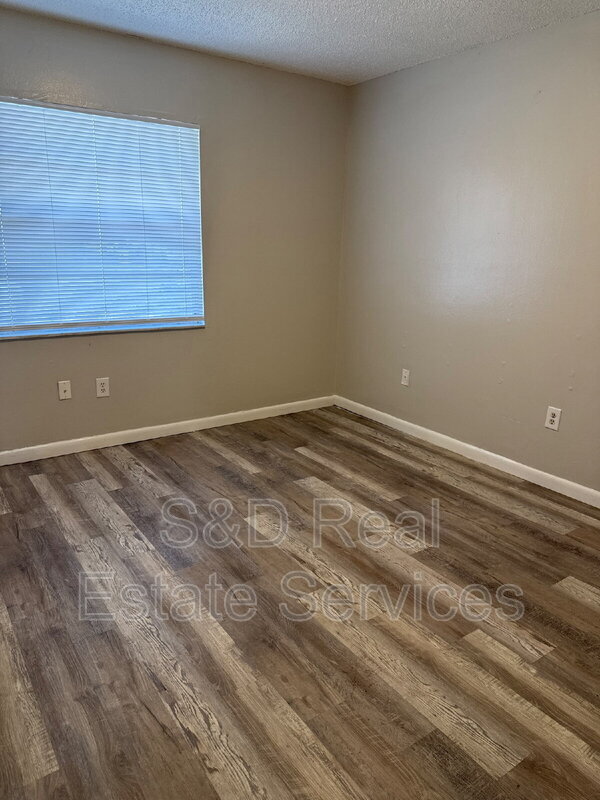 Building Photo - 3015 Allred Dr