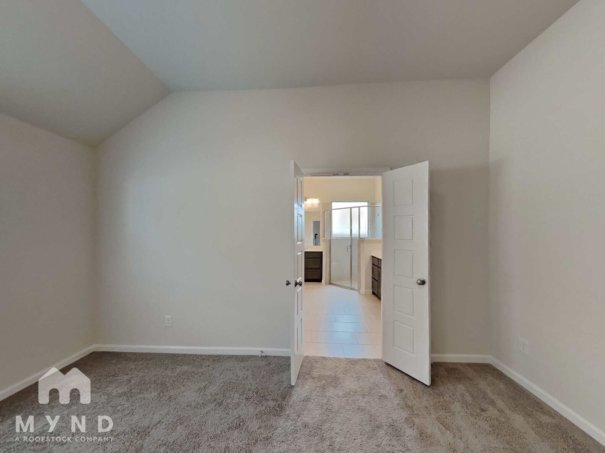 Building Photo - 3128 Cottontail Dr