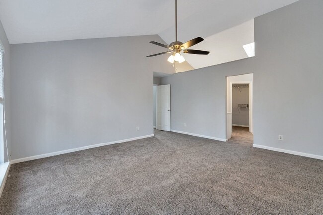 Building Photo - 4641 Hampton Chase