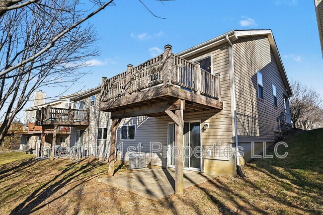 Building Photo - 3645 NW 84th Terrace