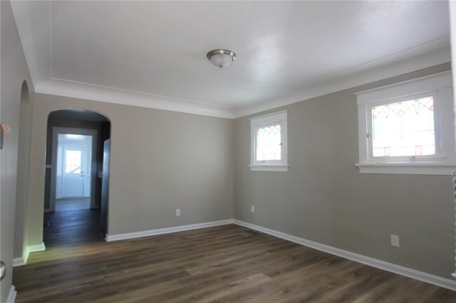 Building Photo - 1034 N Rock Hill Rd