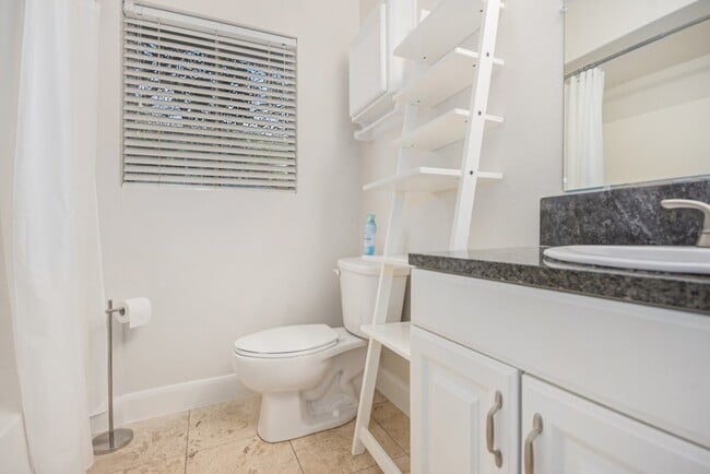 Building Photo - 12847 Memorial Dr