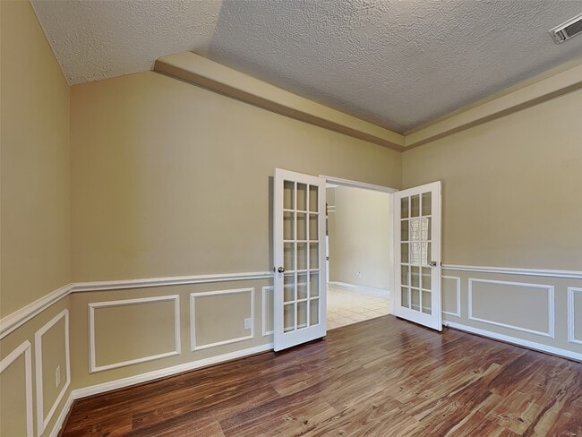 Building Photo - 17302 Lonesome Dove Trail