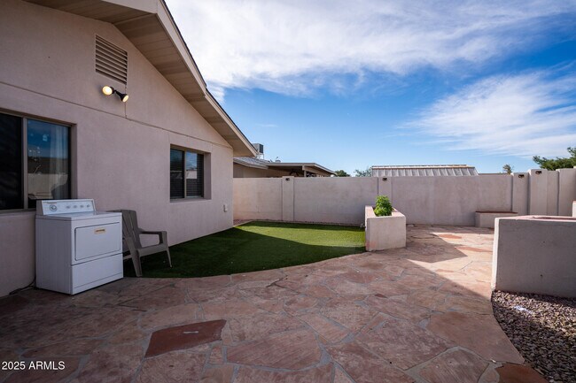 Building Photo - 3844 W Lupine Ave