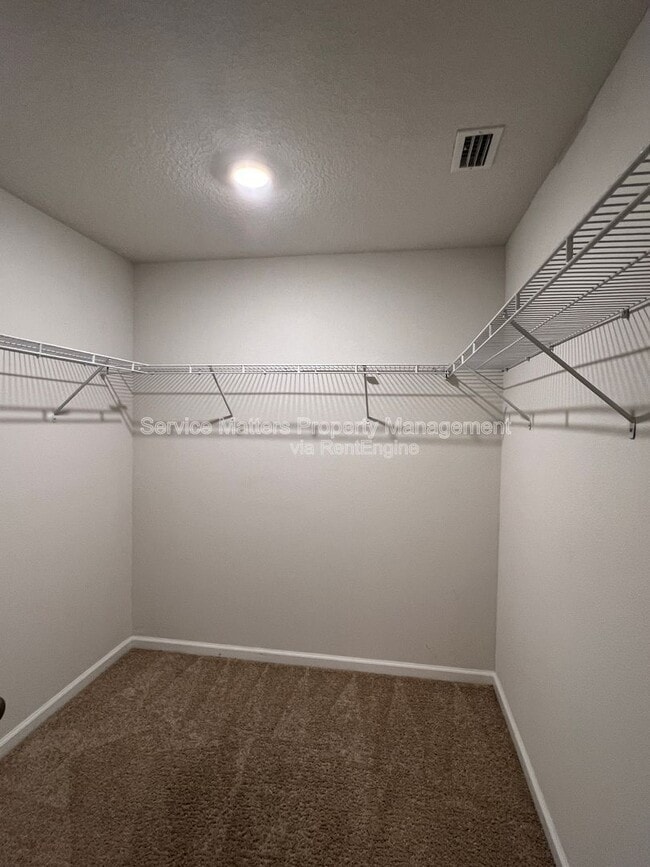Building Photo - 5740 Guinevere Ln