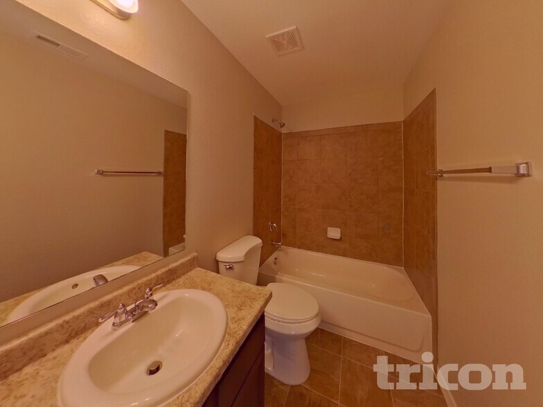 Building Photo - 7407 Benecia Dr