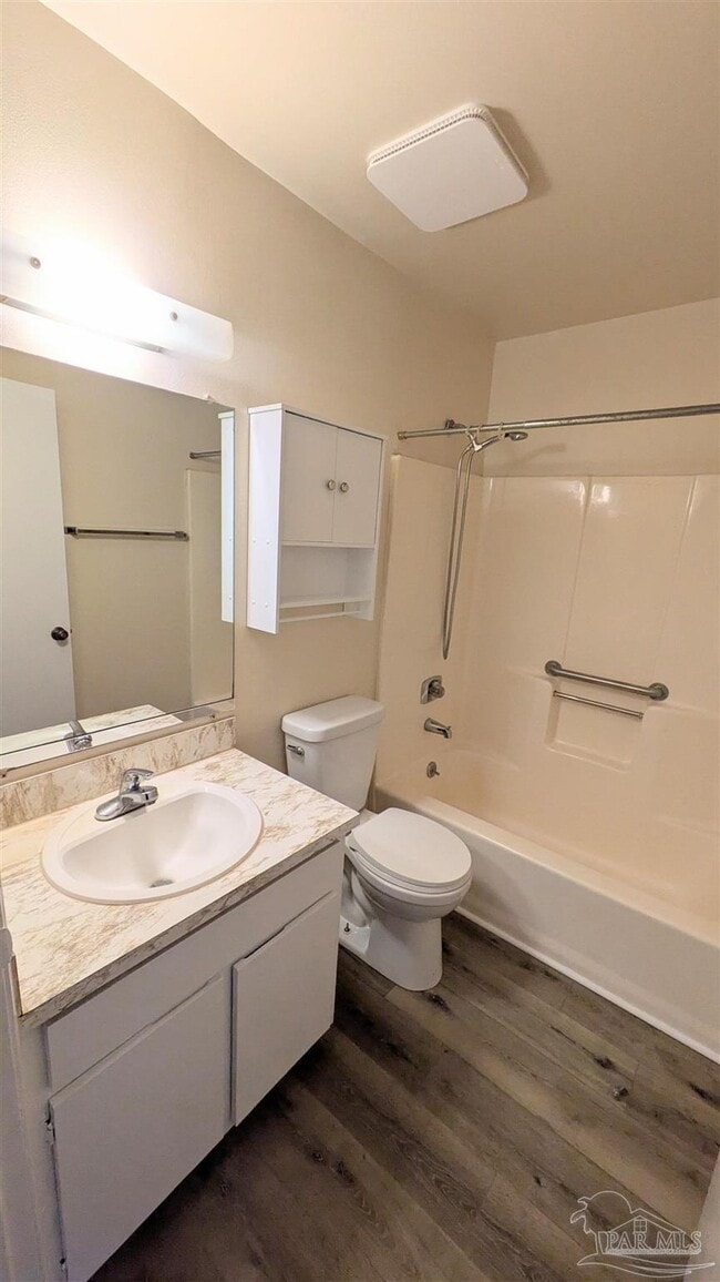 Building Photo - 6288 Hamilton Bridge Rd