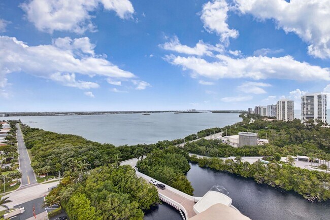 Building Photo - 4200 N Ocean Dr
