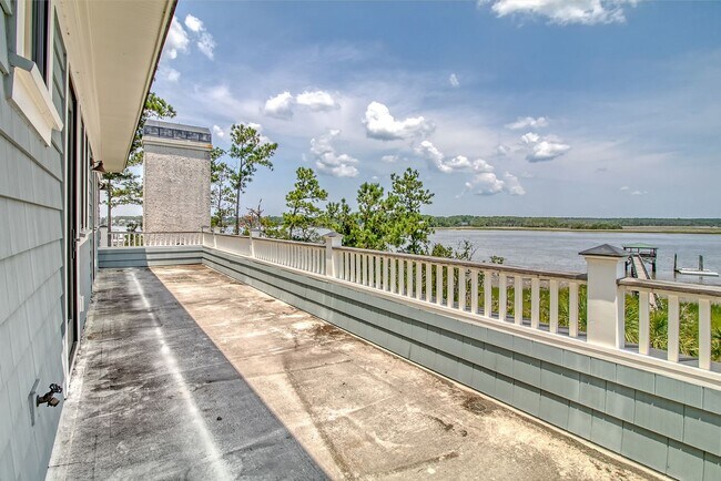 Building Photo - 4 Bedroom 4.5 Bath Home in Dunes West - Mt. Pleasant