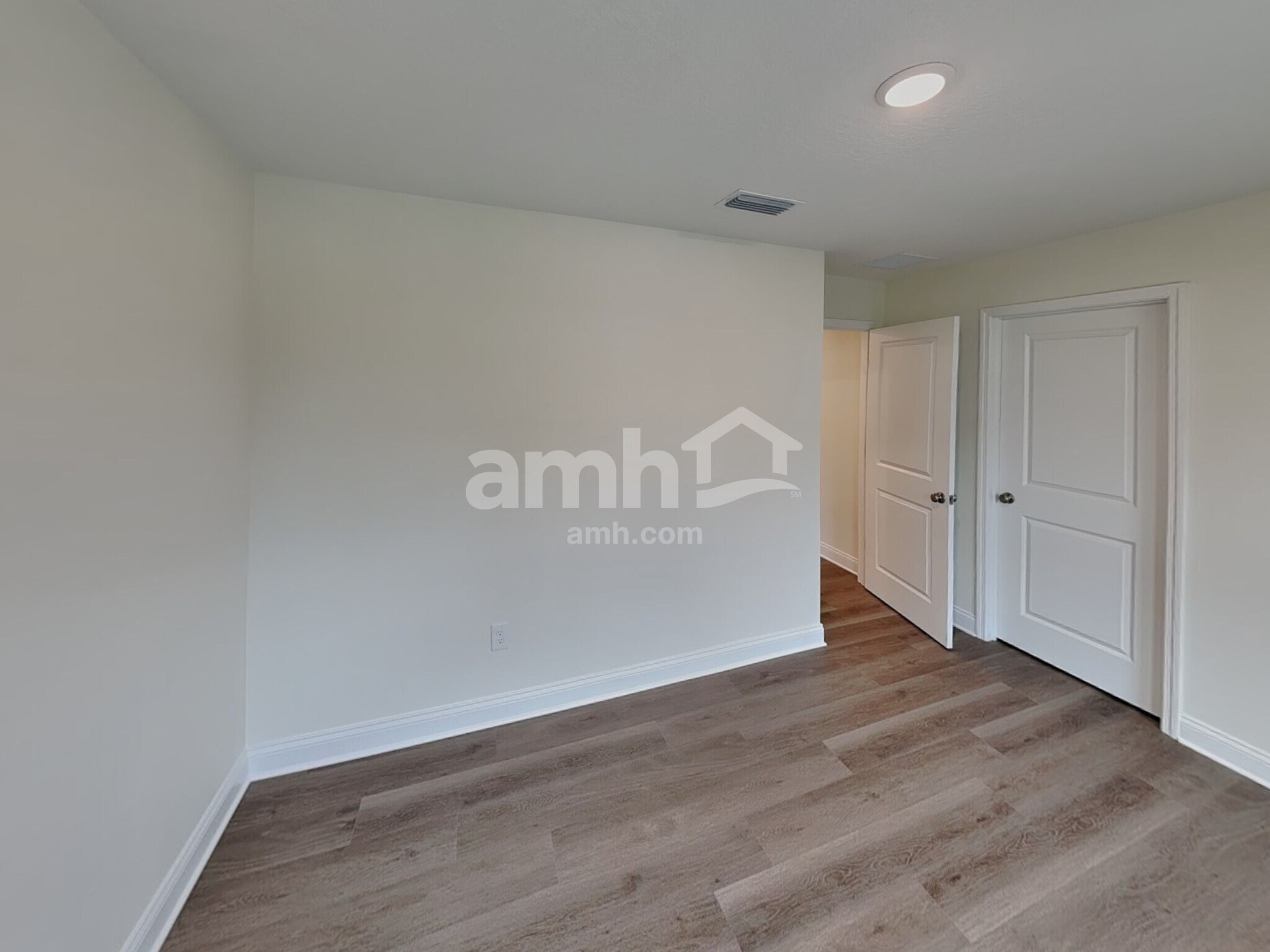 Building Photo - 5709 Oesterle Rd