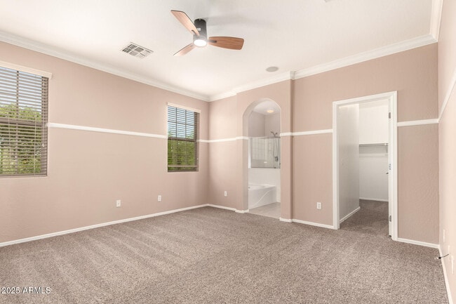 Building Photo - 15204 W Westview Dr