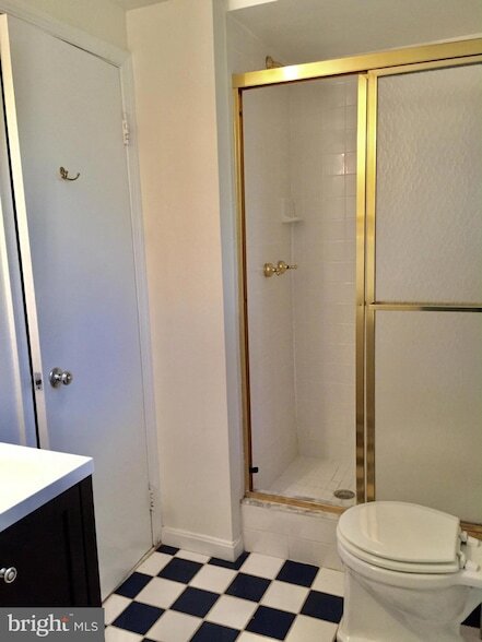 Building Photo - 7510 Cayuga Ave