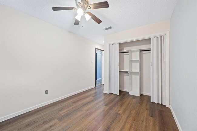 Building Photo - 17007 Pastoria Dr