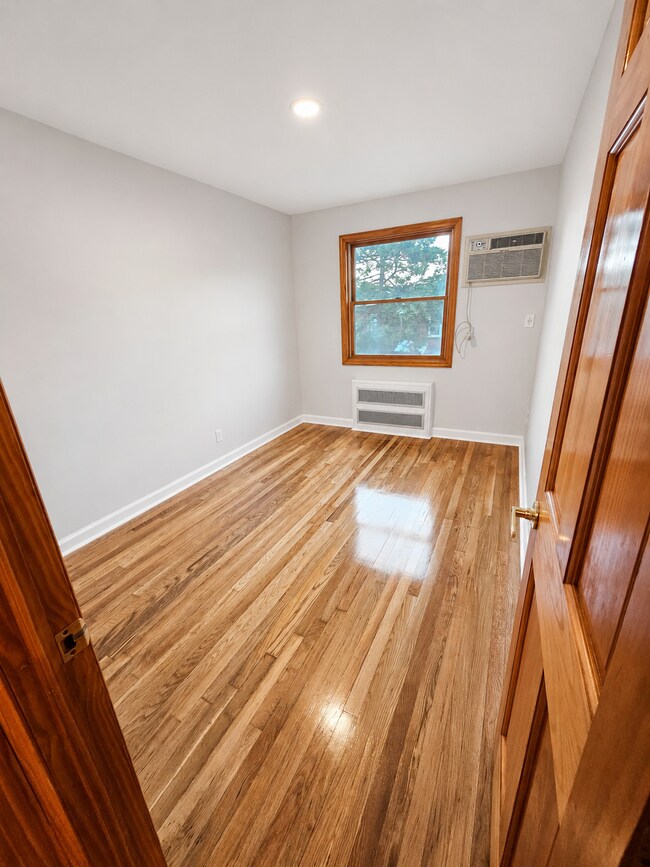 Building Photo - 9010 70th Drive, Unit 3