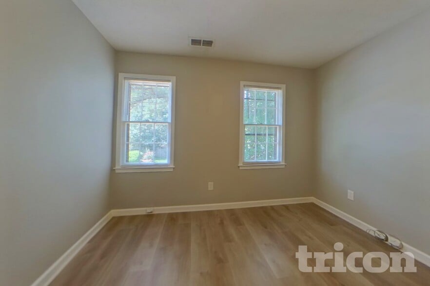 Building Photo - 4809 Glenwhite Dr