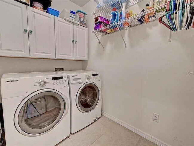 Building Photo - 4411 Lindever Ln