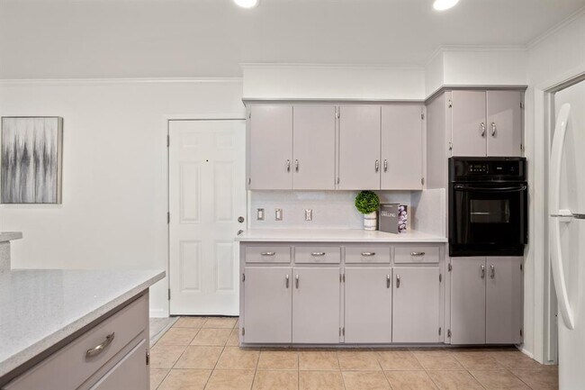 Building Photo - 11801 Arabian Trail