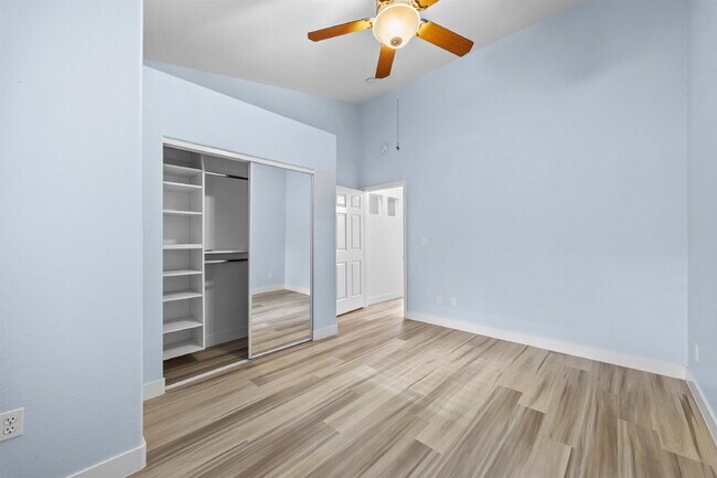 Building Photo - Charming and spacious single-story townhome nestled within a gated community in the desirable Nor...