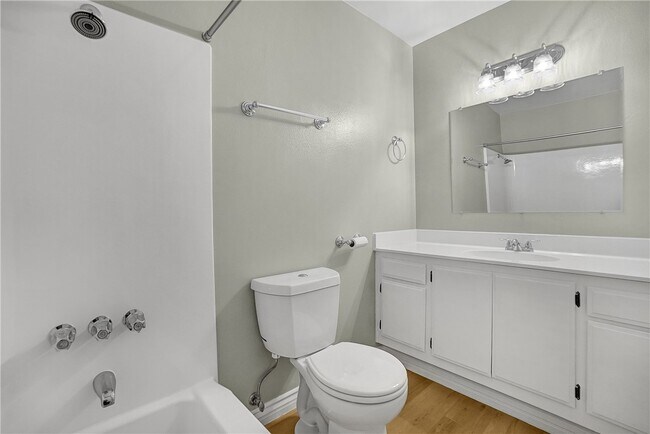 Building Photo - 44506 Sancroft Ave