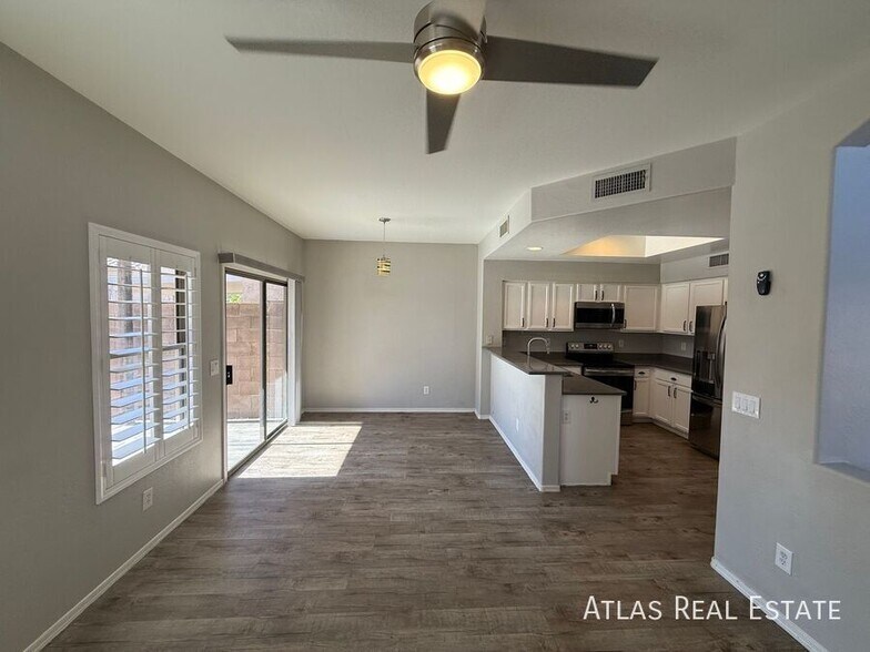 Building Photo - 2040 N 106th Ave