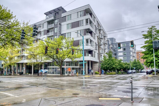 Building Photo - 221 Minor Ave N