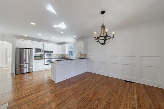 Building Photo - 1012 Madeline Ln